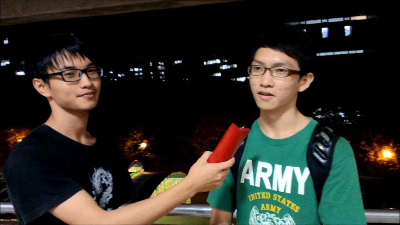 生環二實用英文簡嘉玲老師第五組之介紹學校吉他社