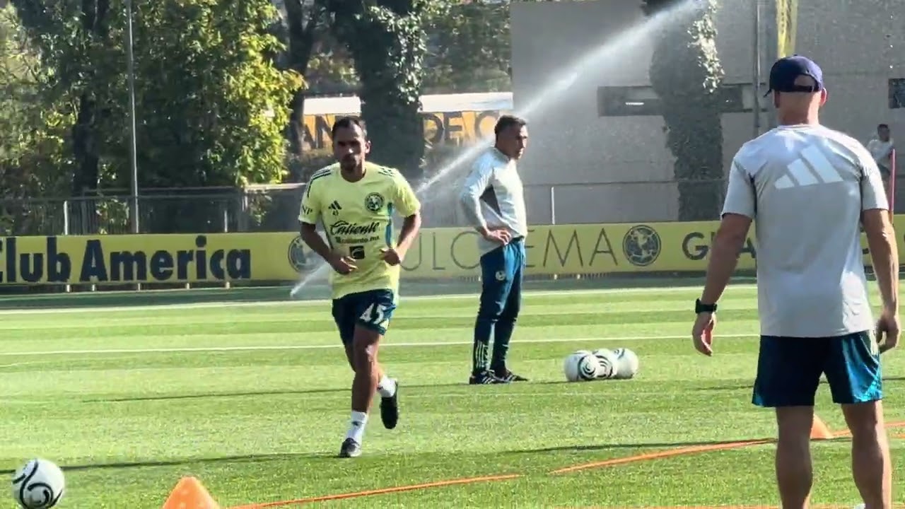 Primer entrenamiento de Vinicius Lima, Raphael Veiga también al parejo. El América disfruta. 