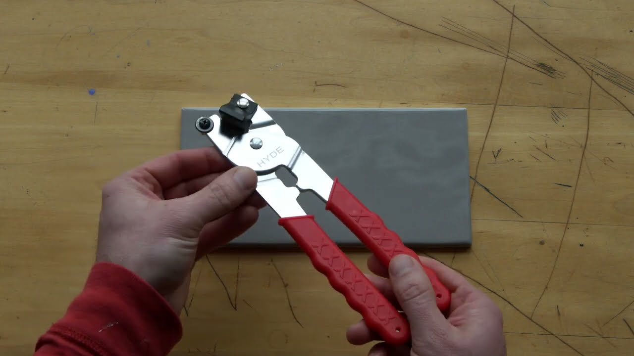 Tips for using the Hyde Tools Tile Cutter to ensure clean, straight cuts.