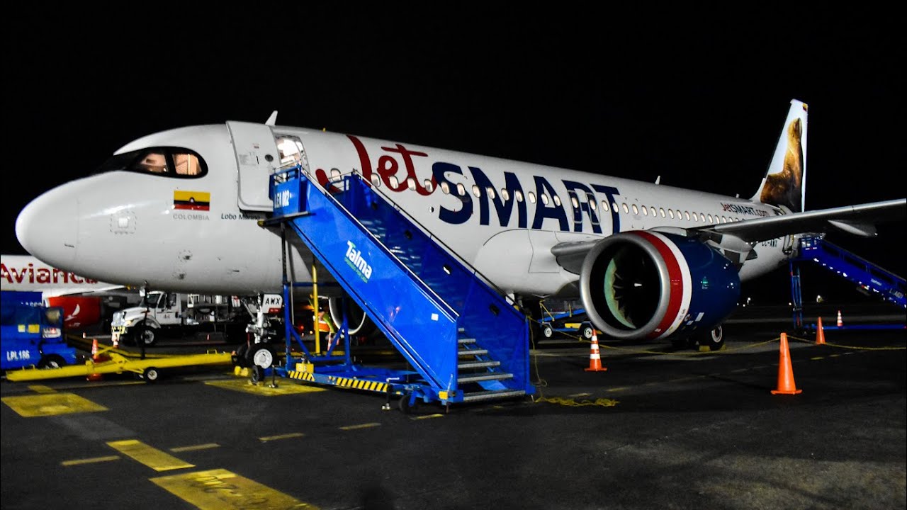 Trip Report | JETSMART (SILLA EXTRA ESPACIO) | Cartagena - Bogotá | Airbus A320NEO | HD