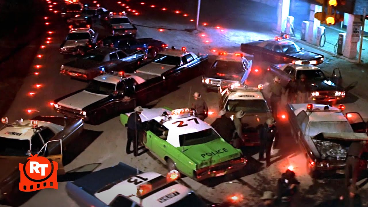 The Sugarland Express (1974) - Police Car Pile-Up Scene | Movieclips