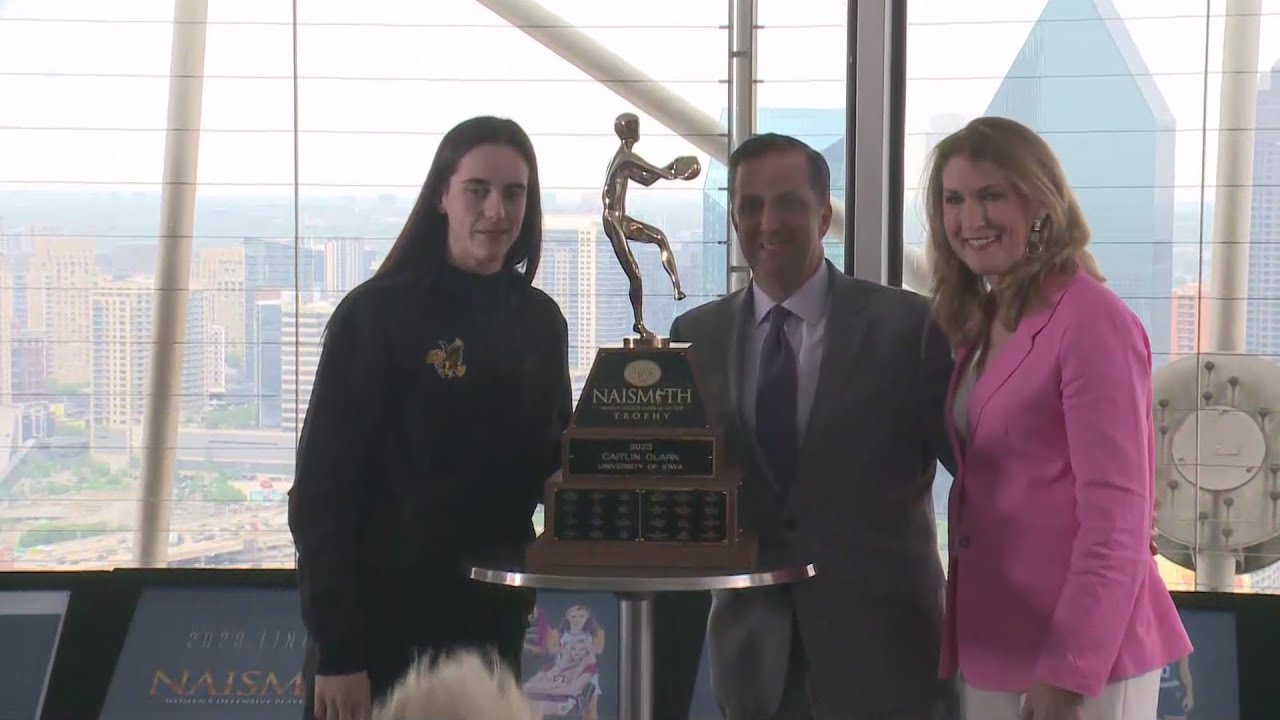 Caitlin Clark Player of the Year Full Ceremony
