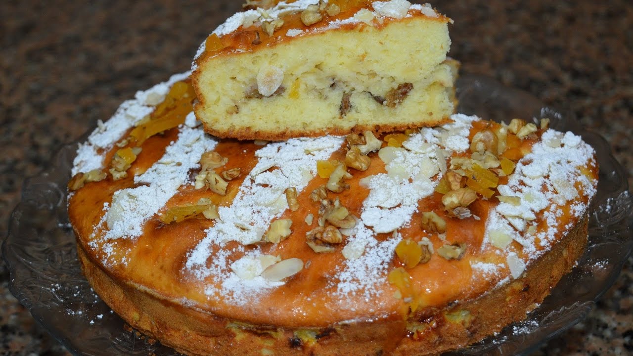 كيكة بالتفاح والفواكه الجافة من مطبخ زينب المغيرcake au pomme