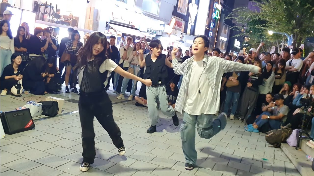 [STREET ARTIST] YU KAGAWA, HYOJIN & YOUNGWON. INTERACTIVE HONGDAE BUSKING. 230927.