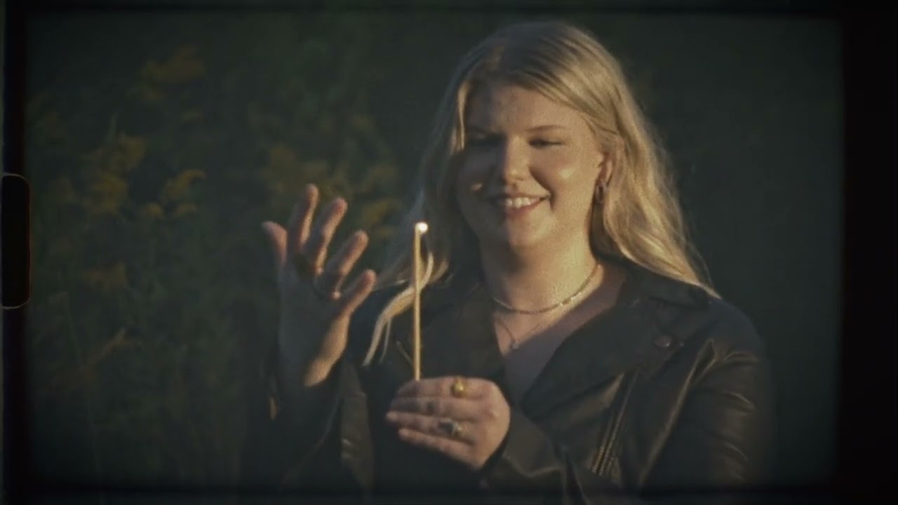 Brynn Elliott - On My Own (Visualizer)