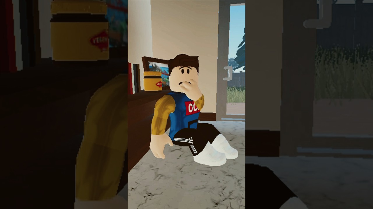 Don&rsquo;t make a sound 😟 | #robloxcomedy #robloxskit