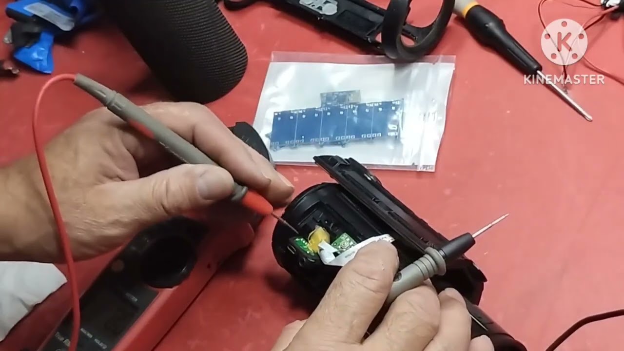 Adaptar batería 18650 a bocina JBL FLIP 3   además cambio de centro de carga de v8 a tipo c