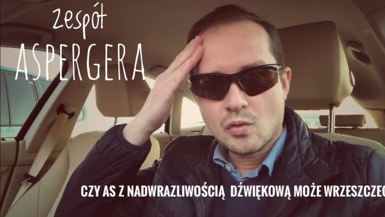 Czy as z nadwrażliwością na dźwięki może wrzeszczeć?