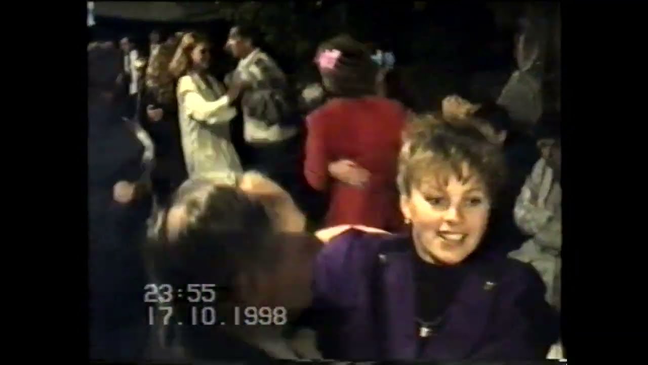 ВЕСІЛЛЯ В 1998 РОЦІ. ВЕСІЛЬНЕ ЗАСТІЛЛЯ, ТАНЦІ, МУЗИКАНТИ. ЛЬВІВСЬКА ОБЛАСТЬ. АРХІВ 17.10.1998