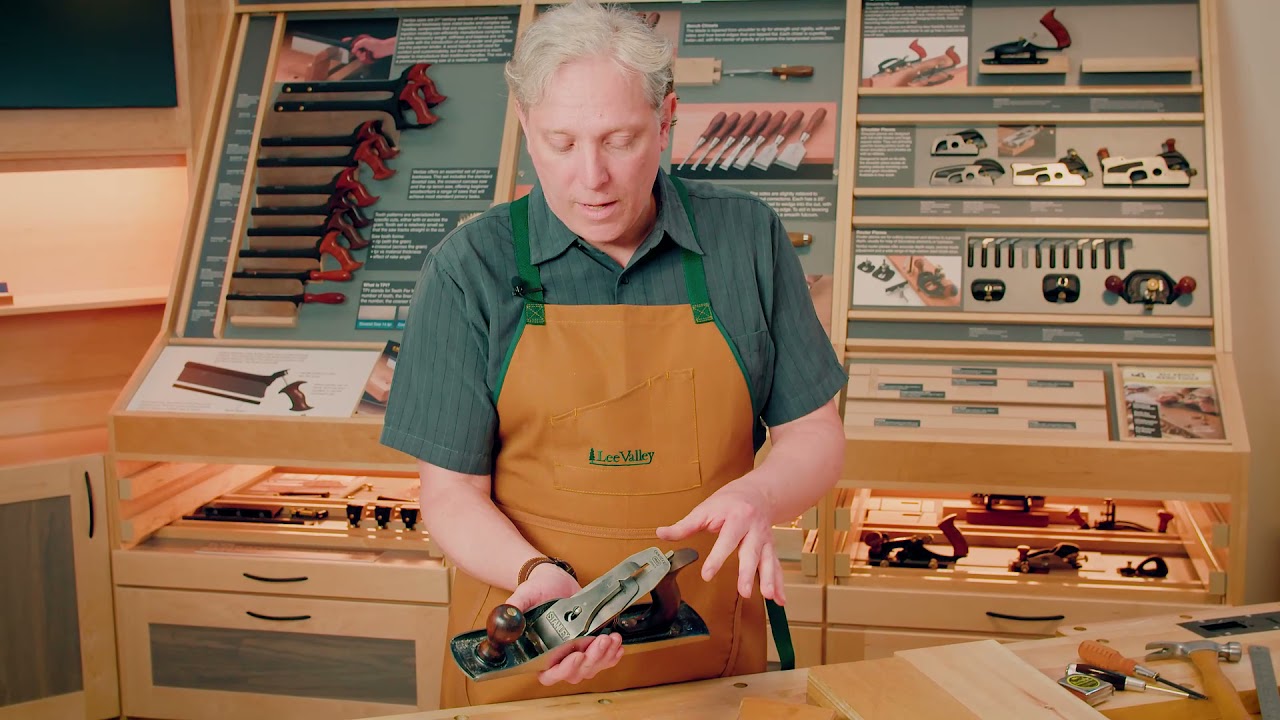 Woodworking for Beginners - Build Your Tool Set / Initiation au travail du bois - Les outils de base