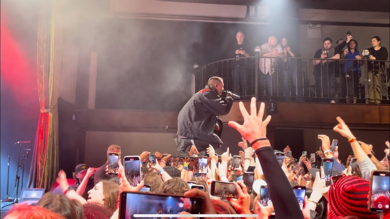 Twenty One Pilots - Holding On To You, Bowery Ballroom, NY