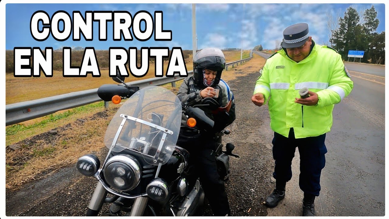 CAMINO DEL CUADRADO, NIEBLA, CONTROL POLICIAL Y CRUCE DE FRONTERA AR/UY #ViajeEnMoto #Motovlog 
