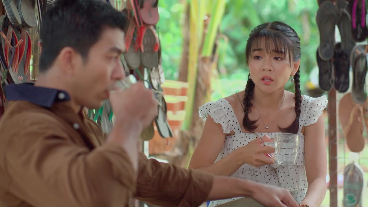 ဖိနပ်လေးဝယ်ဖို့အရေး ပေါင် ၂၀၀ အစ်ကိုကြီးကို စက်ဘီးပေါ် တင်နင်းလိုက်ရတဲ့ သံစဉ်ချိုလေး 🥴