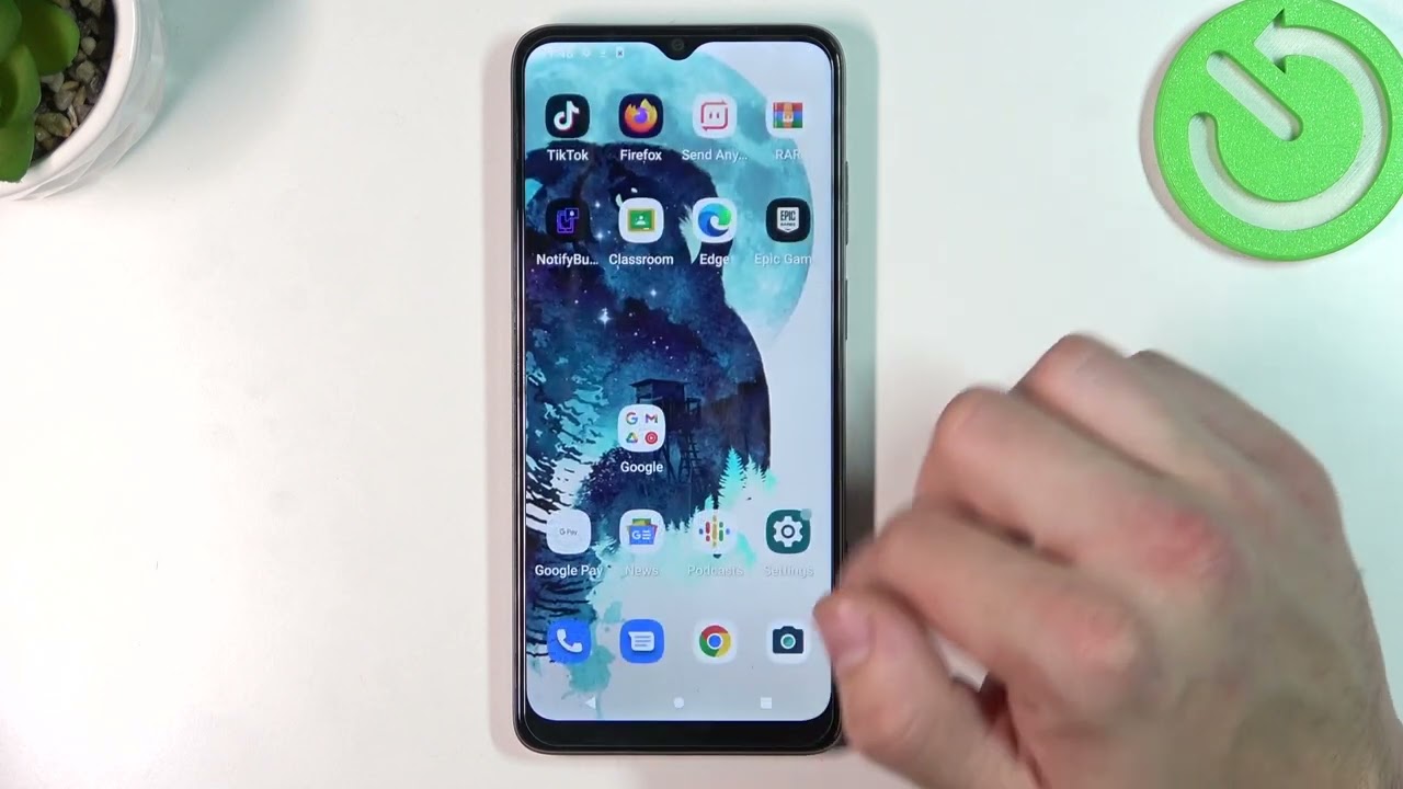 MOTOROLA Moto E22 - How To Enable/Disable App Drawer
