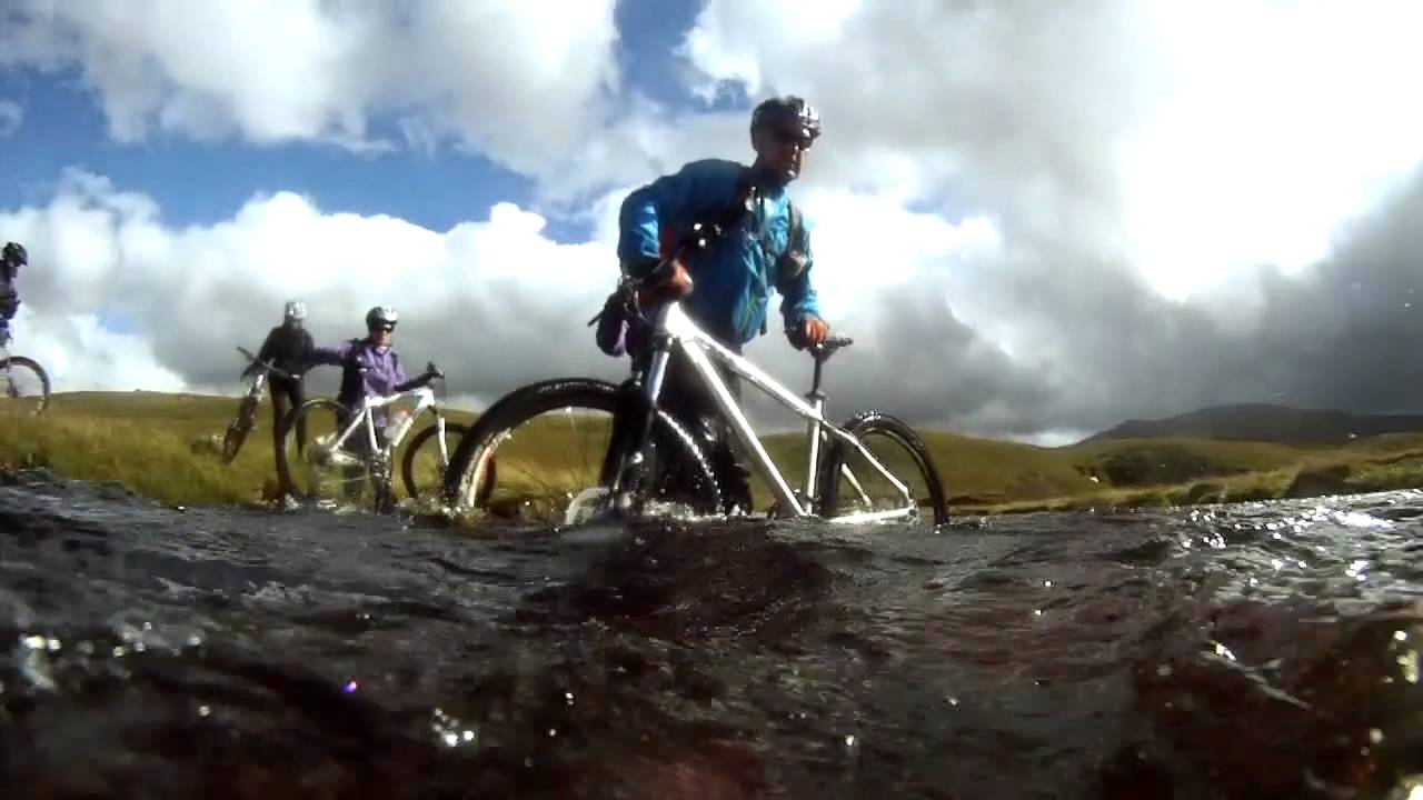 Esc&oacute;cia &ndash; Mountain Bike Costa a Costa