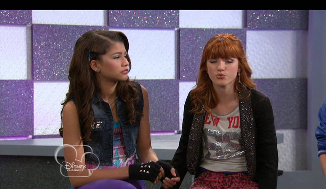 Shake it Up | Rock and Roll it Up | Disney Channel UK