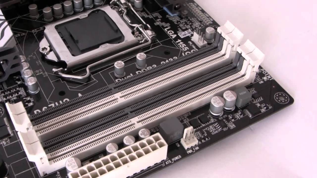 EXCLUSIVE Intel P67 Chipset Sandy Bridge Preview (ECS P67H2-A Black Extreme)