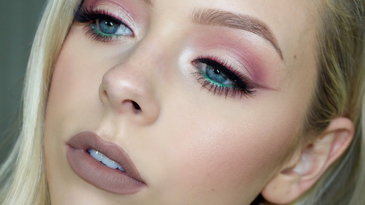 Maroon Eyes With A Pop Of Color | Cosmobyhaley