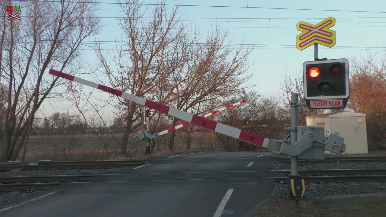 Železniční přejezd Turov #1 [P4898] - 27.2.2026 / Czech railroad crossing