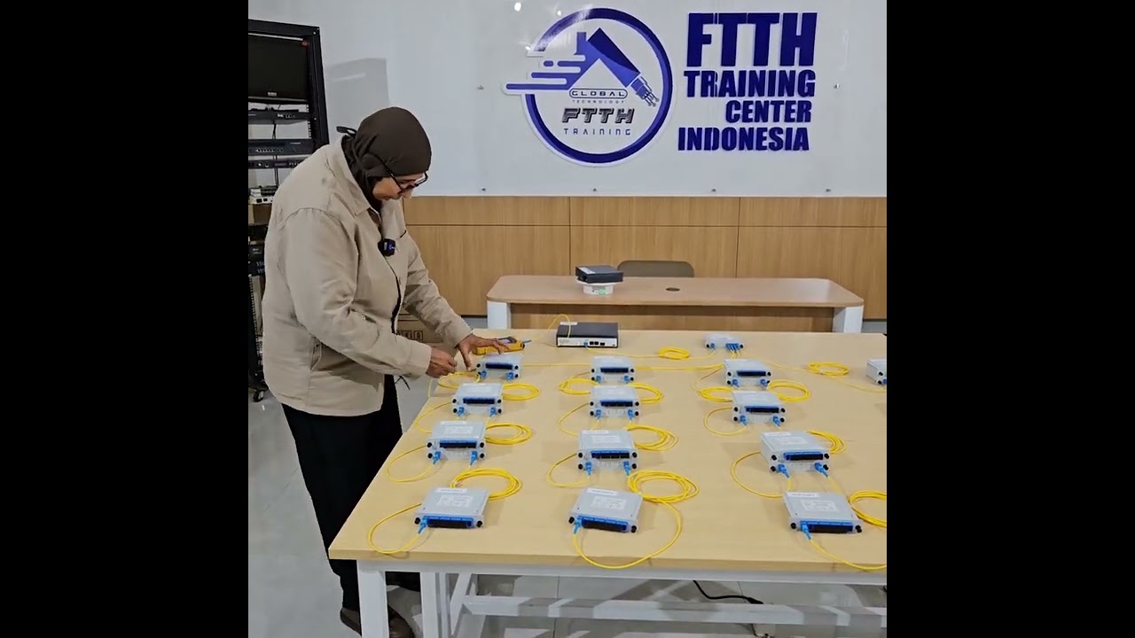 PAKET 4 IN 1 SOLUSI SIMPLE KHUSUS OLT GPON 1 PORT  UNTUK DISTRIBUSI JARINGAN FTTH SYSTEM ODC RACIKAN