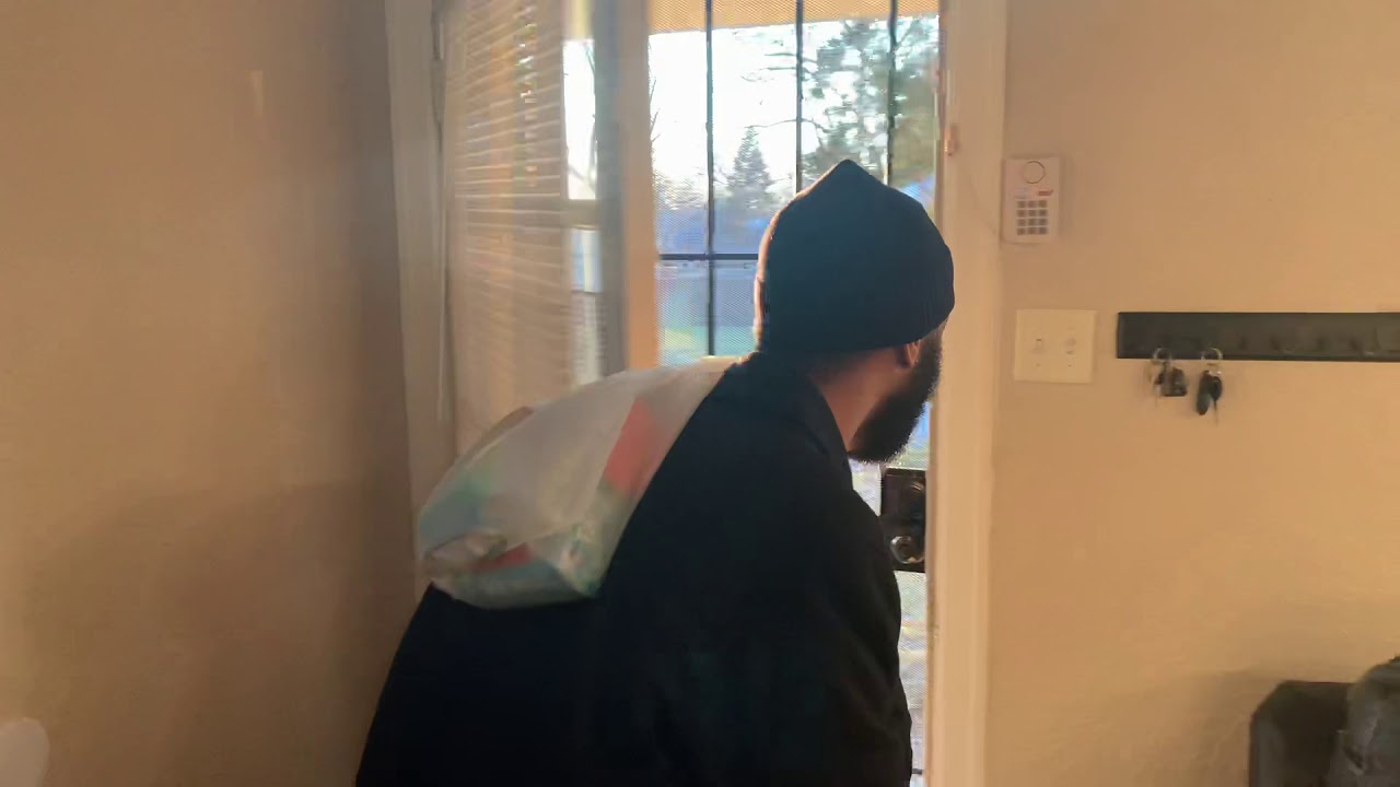 How dudes be when they get out