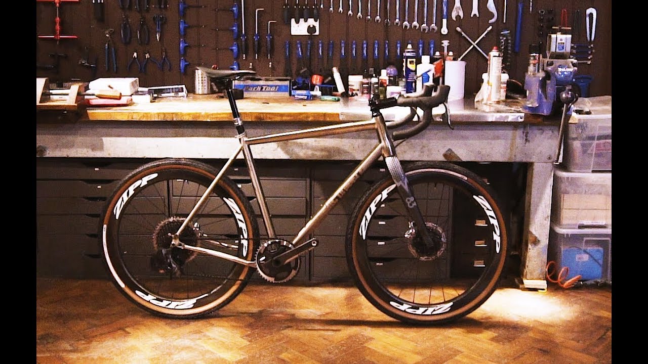 Ultimate Gravel Mullet Build - J.Guillem Atalaya Ti SRAM AXS 12 speed