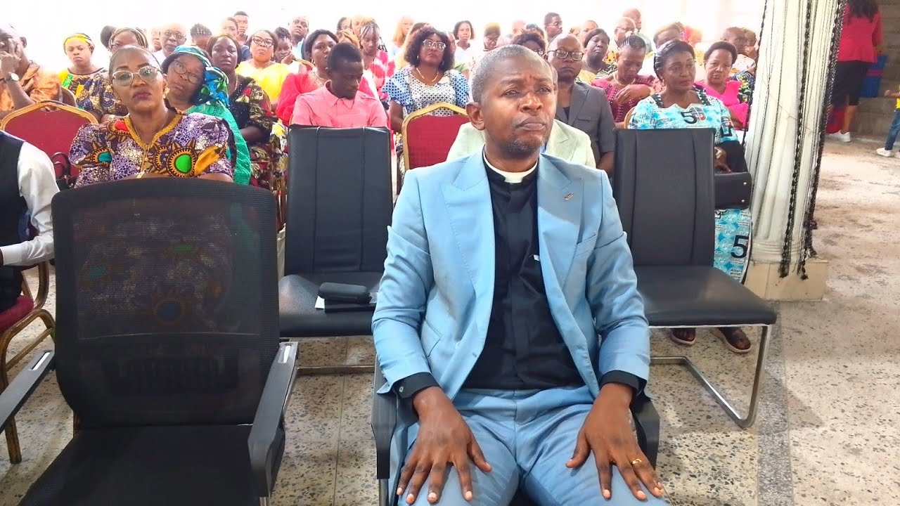 CHORECO MERE🎉 NOËL  PAROISSE CEAC PFK/BONGOLO MERCI BCQ REV RICHARD NKONGO 