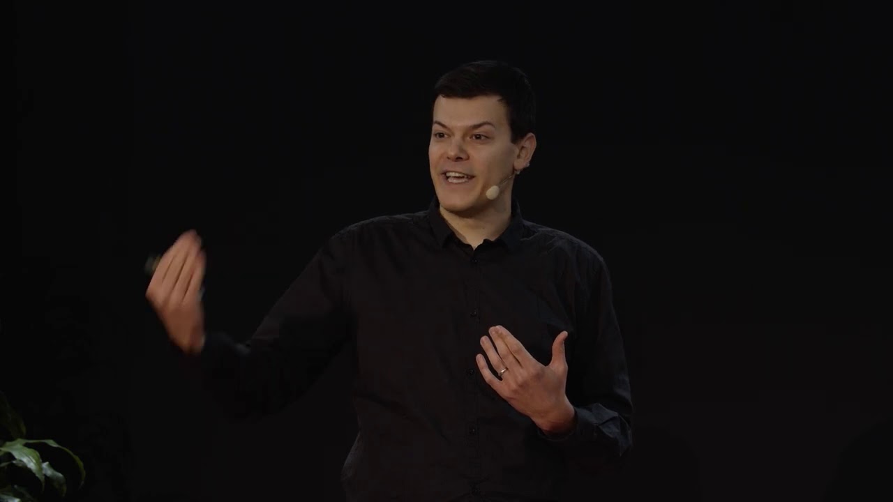 Izađi iz vlastitog bubblea | Vuk Vuković | TEDxZagreb