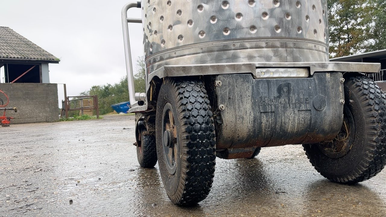 Køb Mælketaxi Holm & Laue - Calvex 4.0 260 liter selvkørende på Klaravik