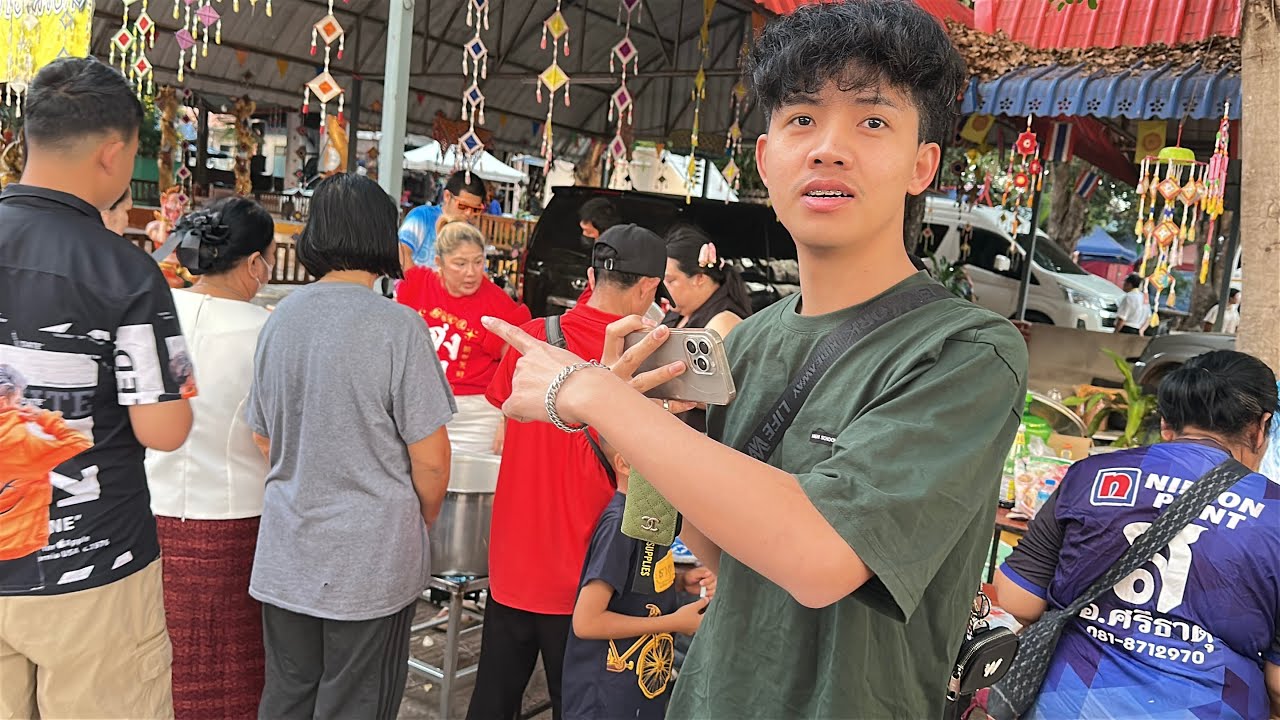 ทีมพระเอกอนอัวโรงทานอีกแล้ว 555