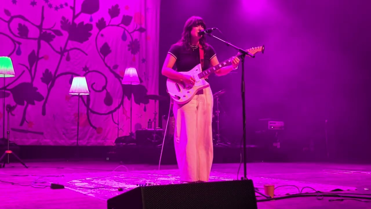 The Beths - River Run: Lvl 1 (live Brooklyn Paramount - 12/5/2025)