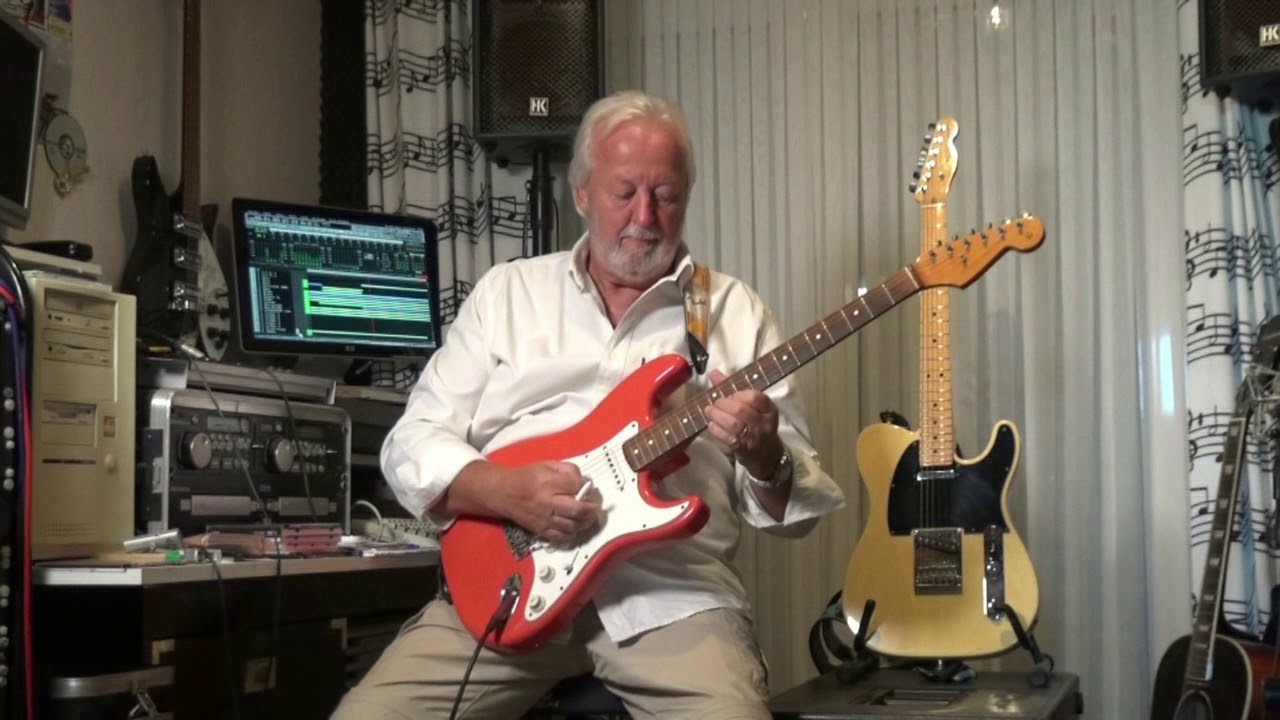 La Comparsa - cover on guitar by Eric in Studio ChinChan
