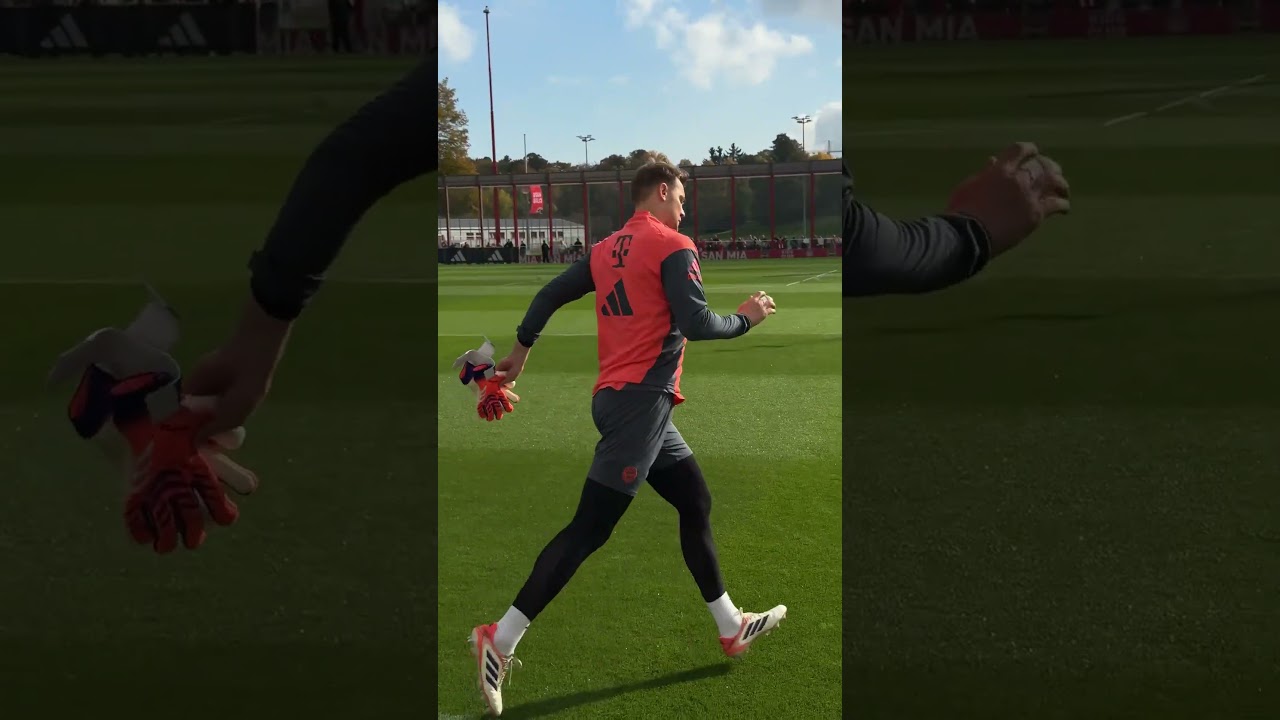 MANUEL NEUER AND JONAS URBIG IN TRAINING BEFORE MATCH VS BORUSSIA DORTMUND #soccer #fcbayern