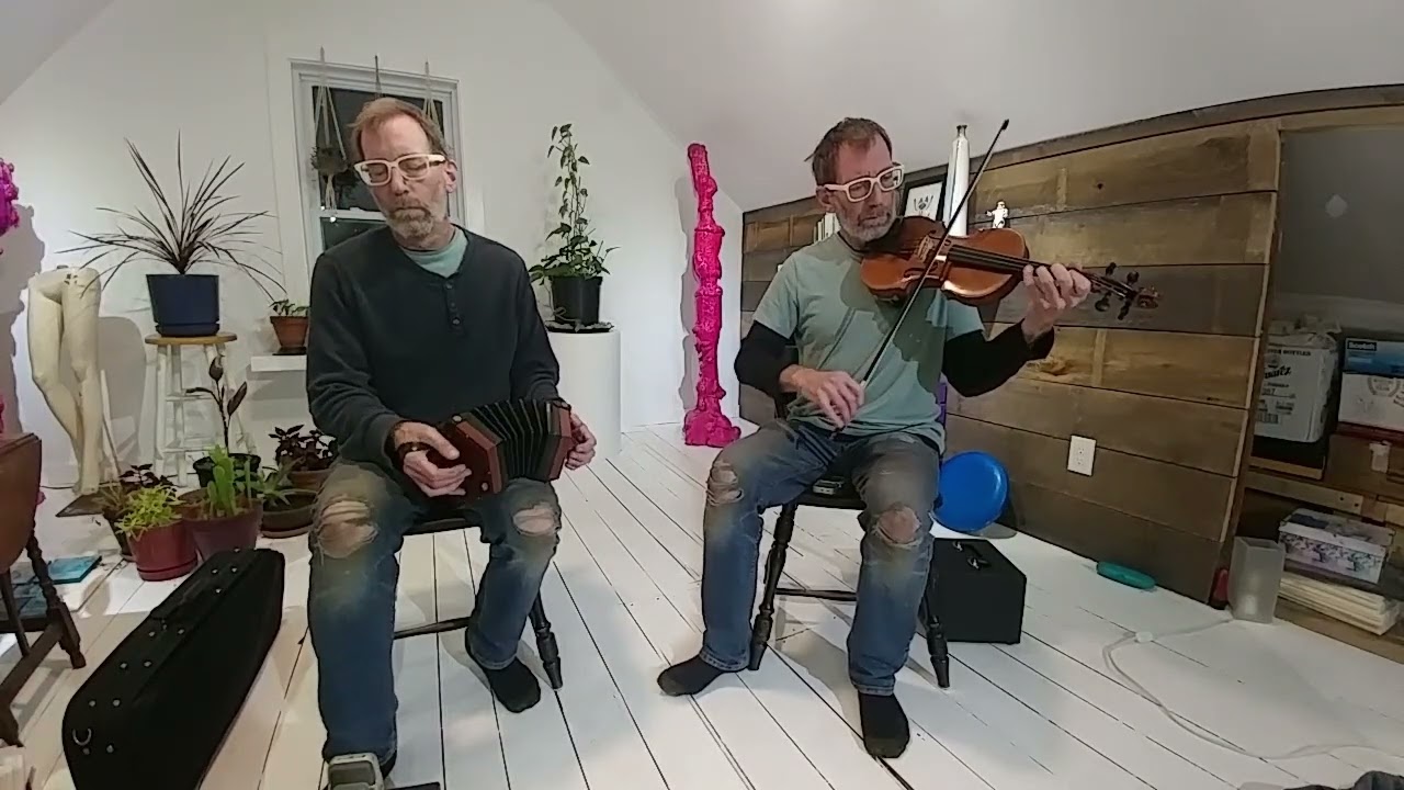 Slip Jigs---An Phis Fhliuch/Na Ceannabháin Bána