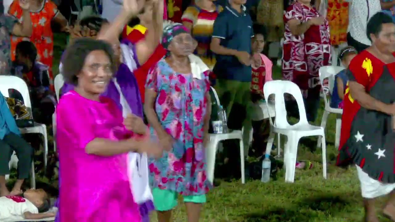 PNG PRAISE - LIGHTIM FIRE LO TAURAMA