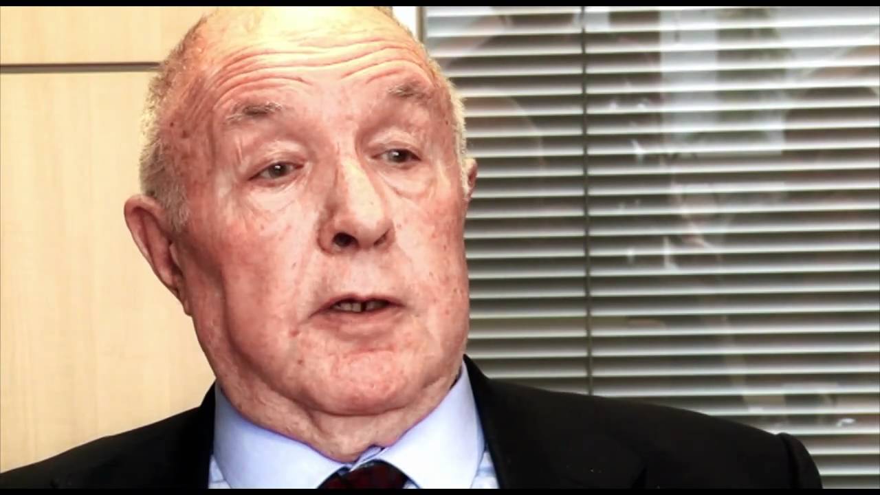 Juan José De la Cierva: 