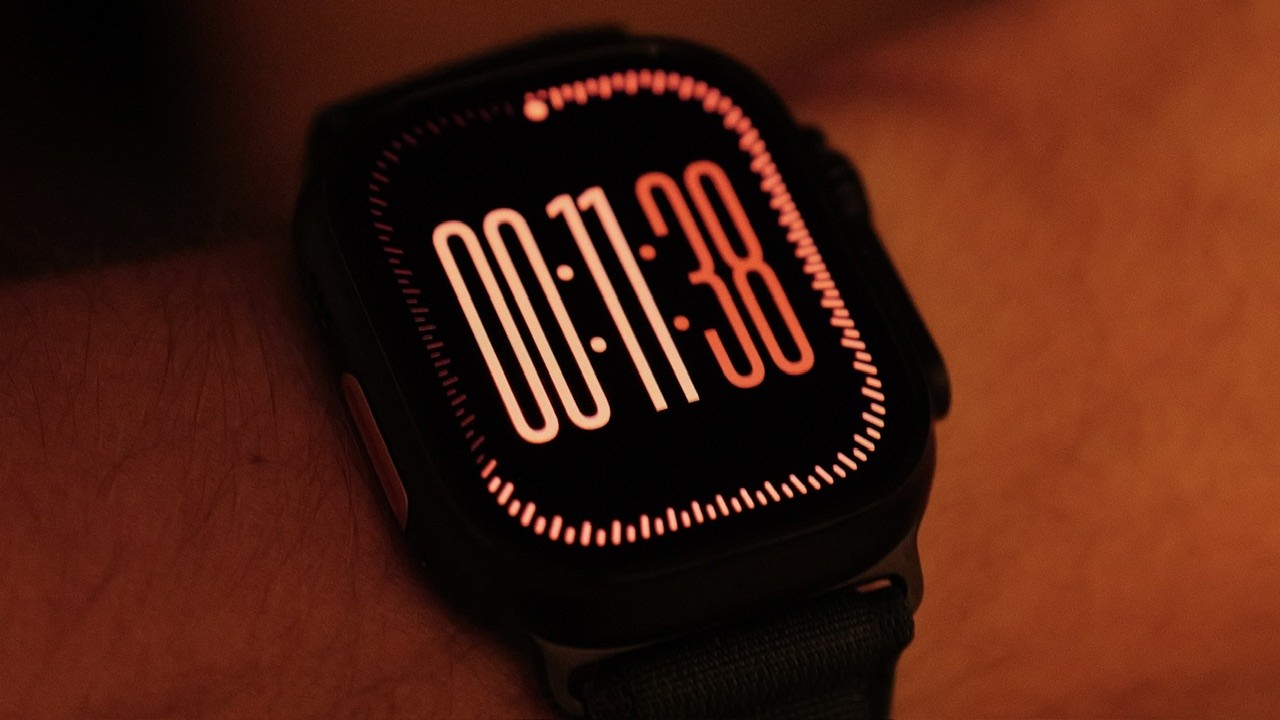 Apple Watch Ultra 2 in Schwarz: Fazit nach 2 Wochen, Armbänder-Tipps und Unboxing