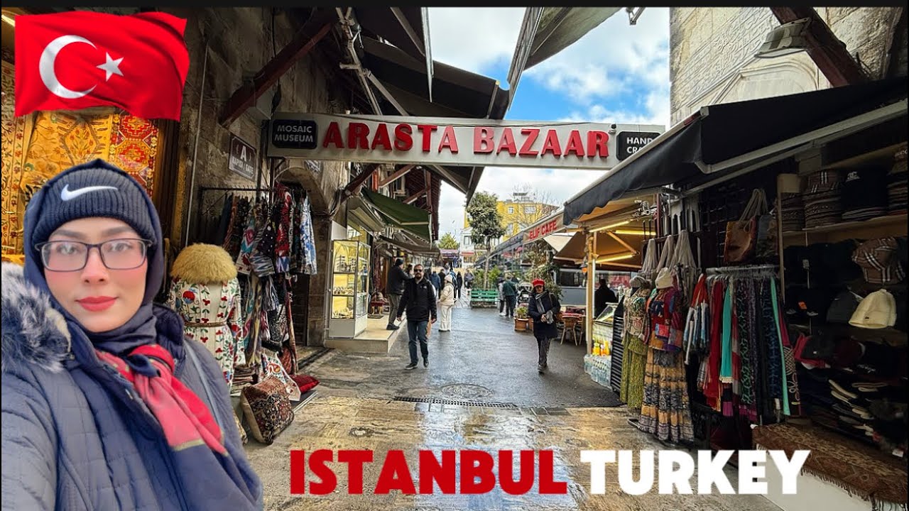 Eating Balkan Turkish food | Arasta Bazaar Istanbul Turkey 🇹🇷