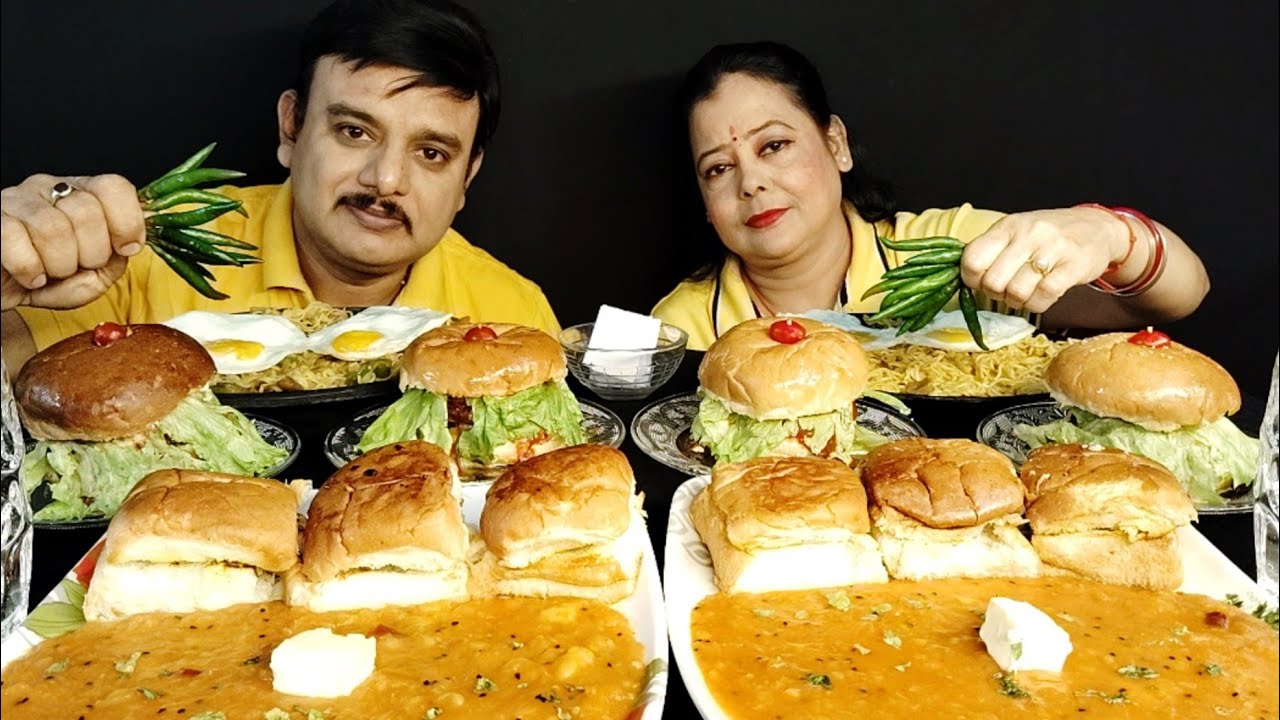 SPICY🔥🌶INDIAN STREET FOOD SUNNY SIDEUP EGG MASALA MAGGI PAV BHAJI BURGER CHALLENGE#food#asmr#mukbang