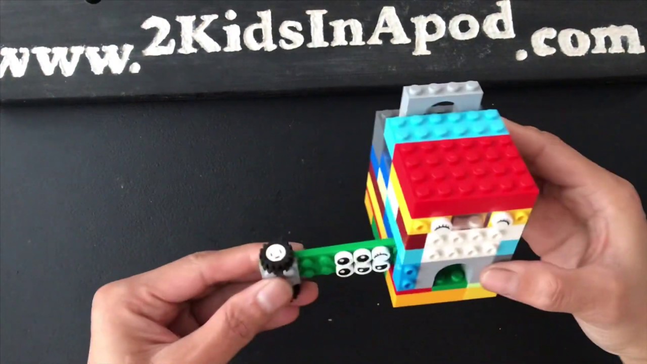 #Tutorial How to build a LEGO birdie candy dispenser using #LEGO classic 10713 #LEGObuild #LEGOideas