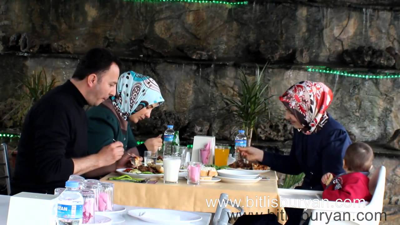Bitlis B&uuml;ryan Kebap-En Leziz B&uuml;ryan Kebap Karabağlarda Hacıoğulları