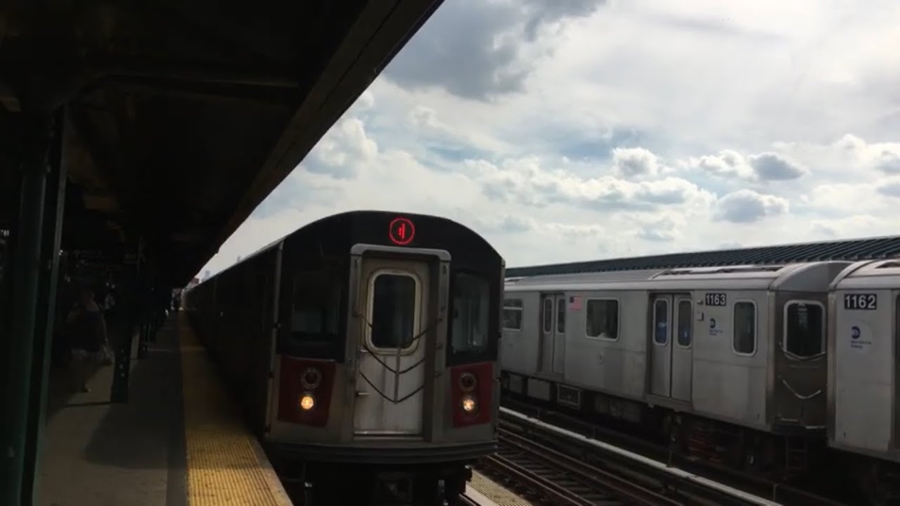 PM Rush Hour R142/R142A 4 Trains At 161st Street Yankee Stadium
