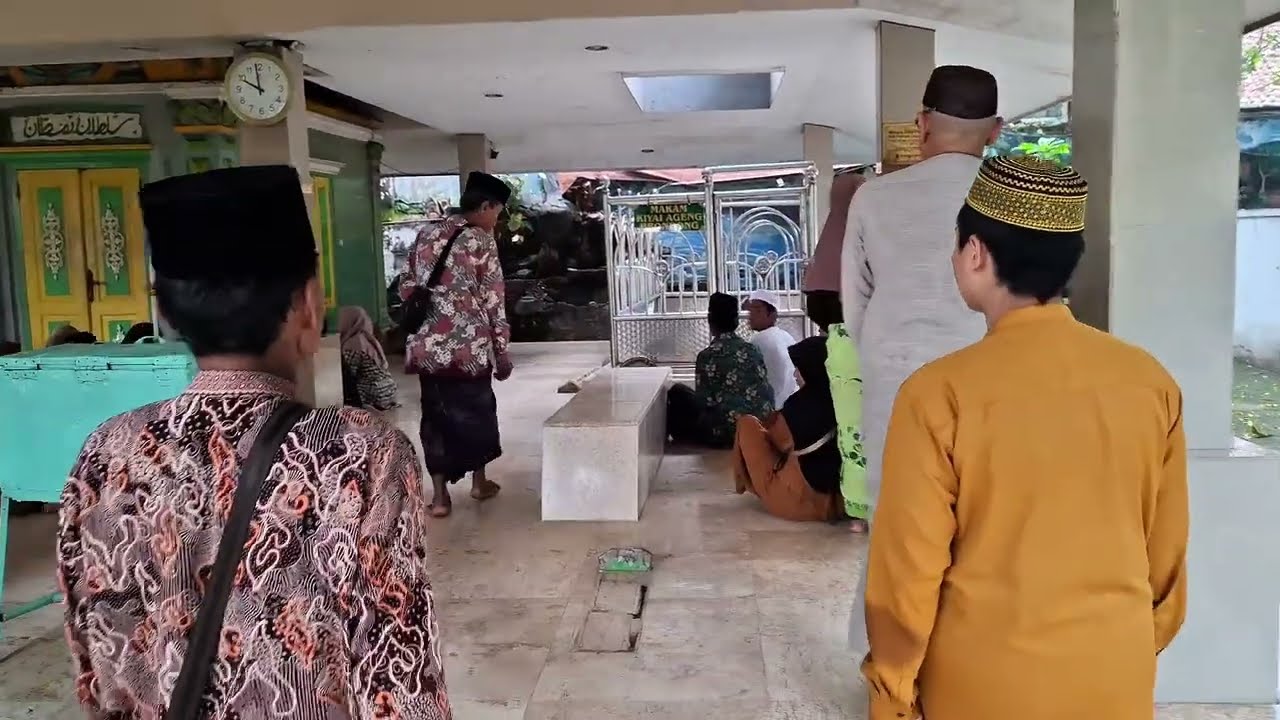 ziarah makam sunan botoputih dan Habib Syekh bin Ahmad bafaqih 