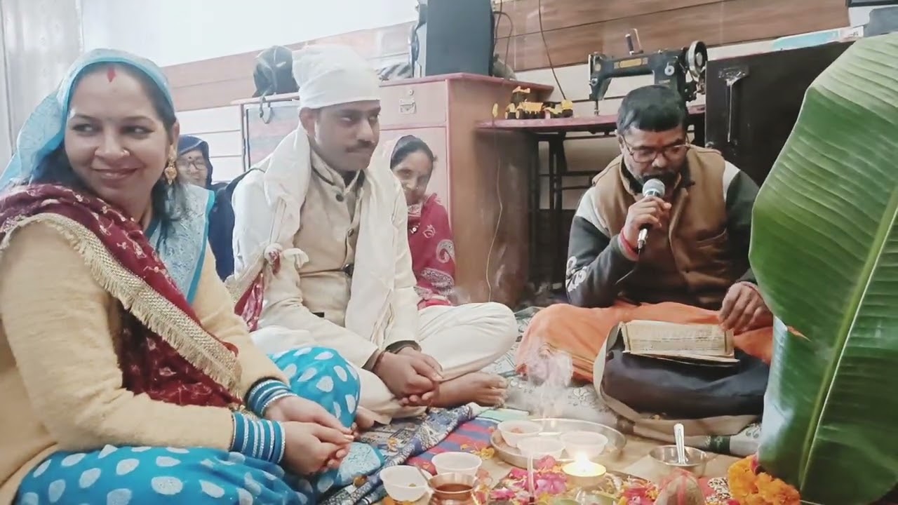 Shaadi ki varsh gaanth per Satyanarayan Bhagwan Ji ki katha ka aayojan