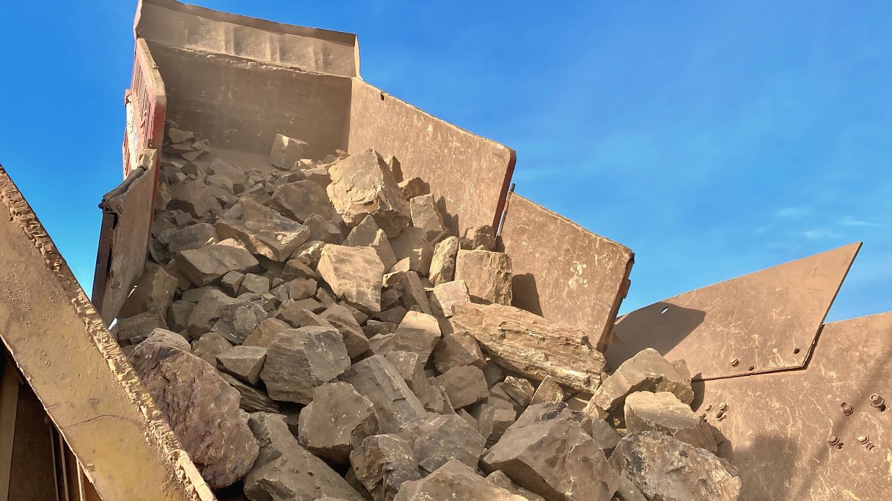PLAYING with GIANT Rocks 🪨 ASMR Rocks Quarry CRUSHING Operations primary Jaw Crusher in action