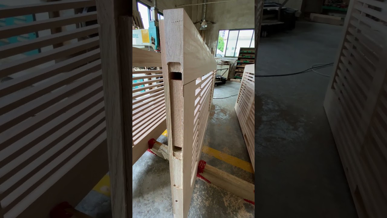 Indoor oak solid wood door 