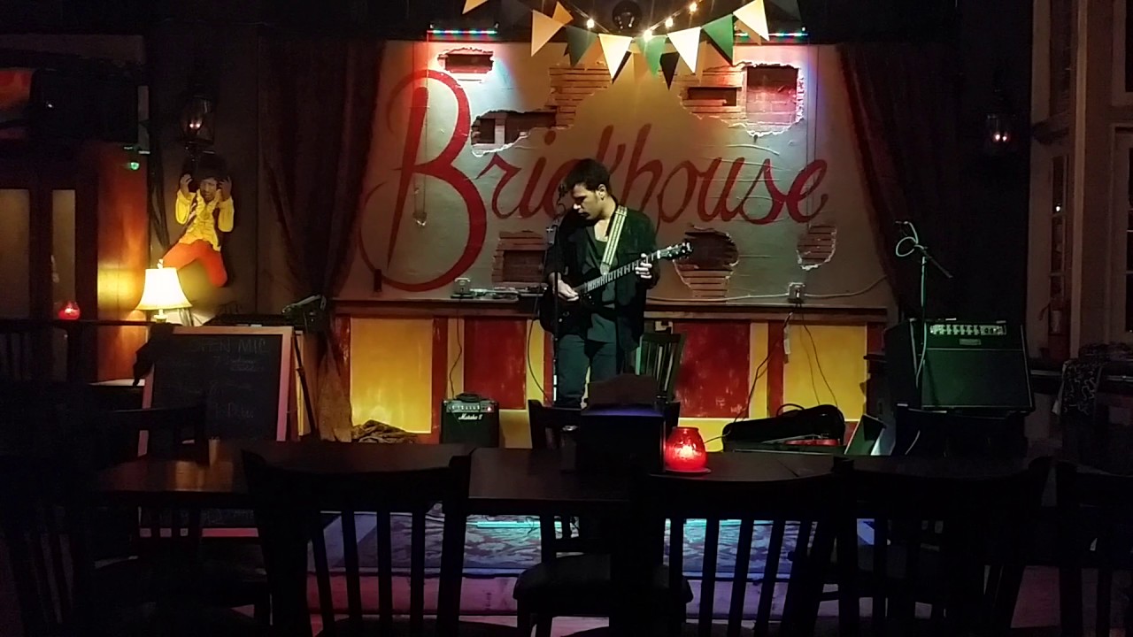 Blake Robinson at brickhouse she comes and goes