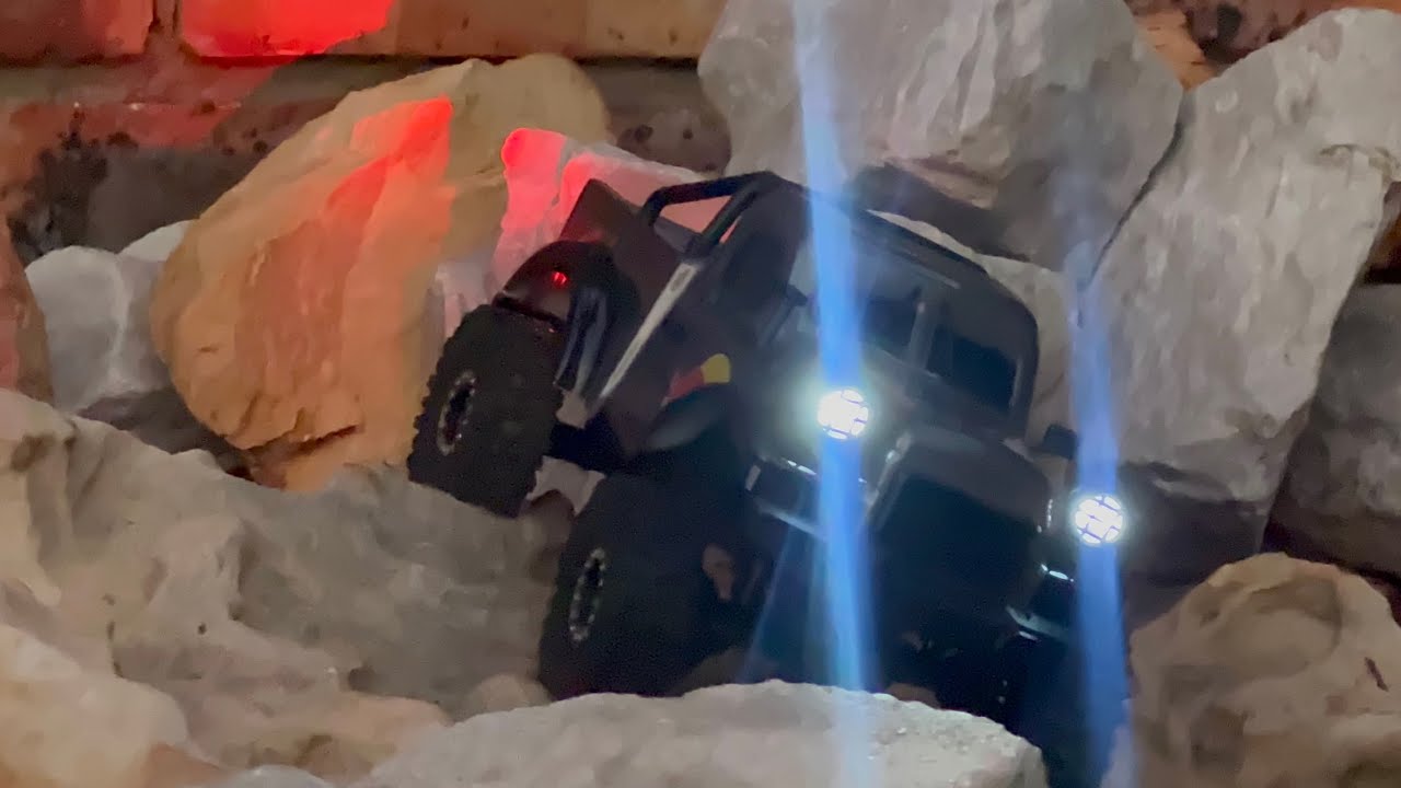 Doing a Build on a Temu 1/18 JJRC c8813 Crawler with a twist at the end, hint: Trx4m body Fits 🤯