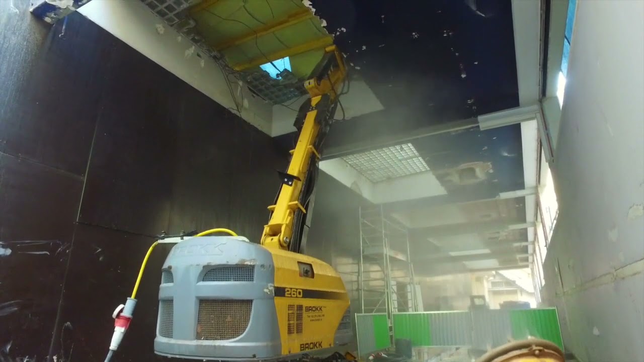 SMB BATIMENT - Croquage - Brokk 260 Paris La Poste
