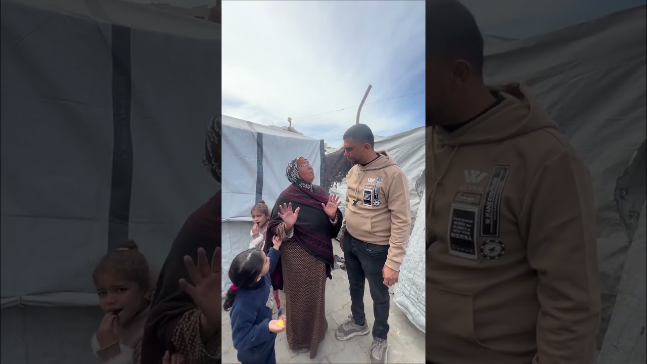 مشروع كسوة الاطفال على نفقة كريمة من فاعلين الخير 